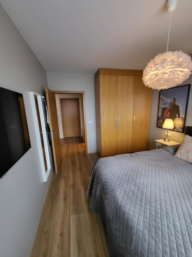 Cozy 2 - Bedroom In Amazing Location. Appartement